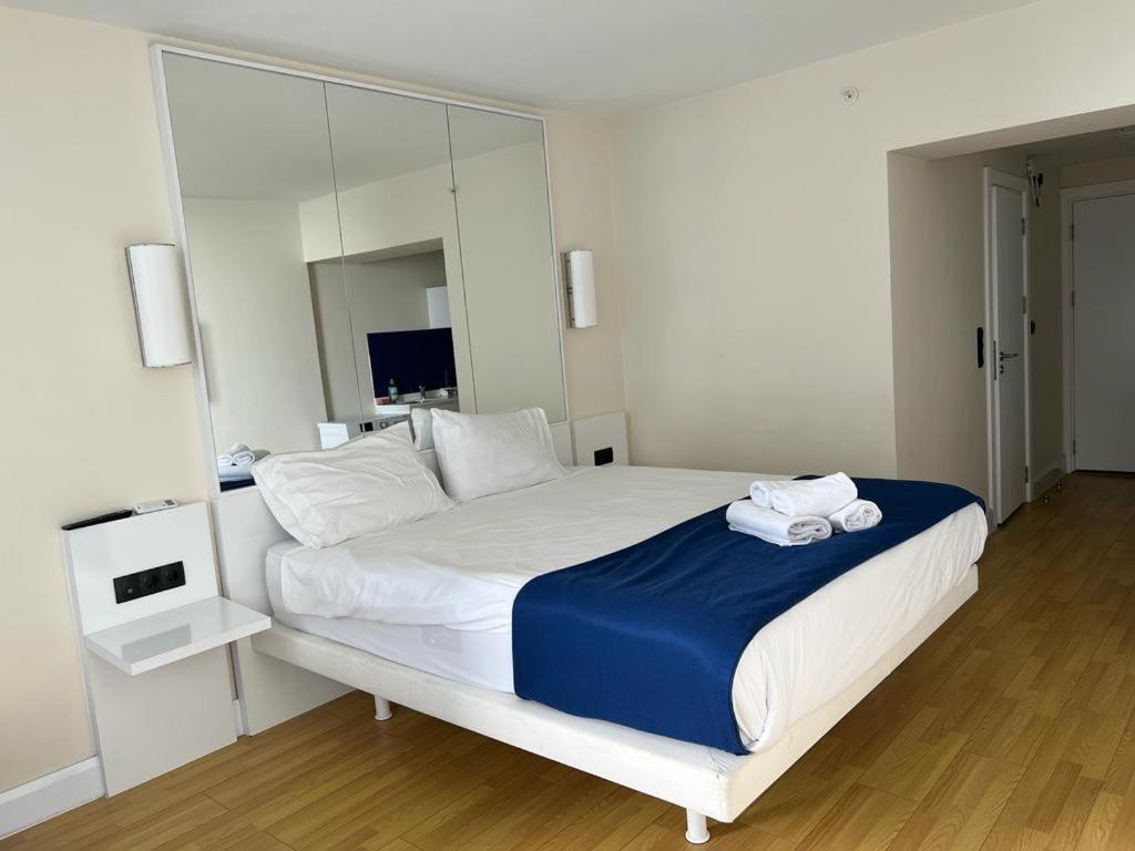 Orbi City In Batumi Eksteriør bilde